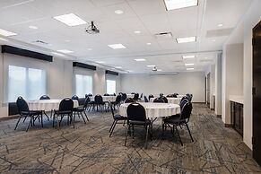 Holiday Inn Express & Suites Kansas City KU Medical Center by IHG