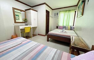 Sea Jewel Beach Resort Puerto Galera