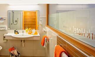 Garden Park Hotel