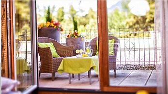 Garden Park Hotel