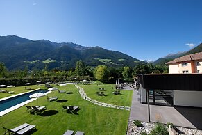Garden Park Hotel