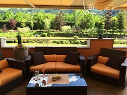 Garden Park Hotel