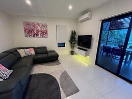 Seclude Rainforest Retreat