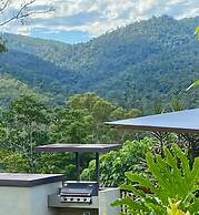 Seclude Rainforest Retreat