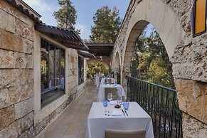 Bayit Bagalil Boutique By Herbert Samuel