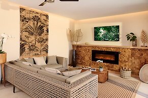 Palm Hotel and Spa