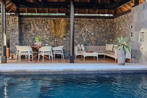 Palm Hotel and Spa