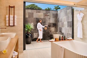 Palm Hotel and Spa