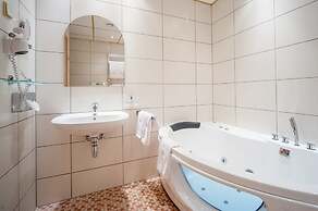 Hotel Gwarna