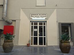 Ga'aton Motel