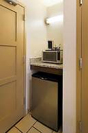 Clubhouse Hotel & Suites Pierre