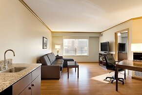 Clubhouse Hotel & Suites Pierre