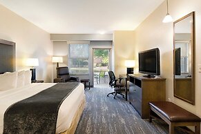 Clubhouse Hotel & Suites Pierre