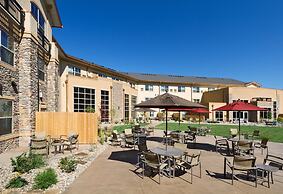Clubhouse Hotel & Suites Pierre