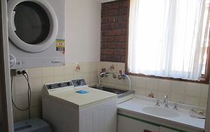 Harbour Lights Holiday Units