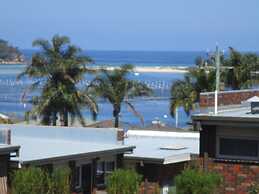 Harbour Lights Holiday Units