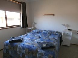 Harbour Lights Holiday Units