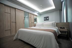 Sparks Life Jakarta, ARTOTEL Curated