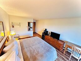 Lodge at Leathem Smith