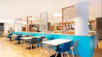 Holiday Inn London - Luton Airport by IHG