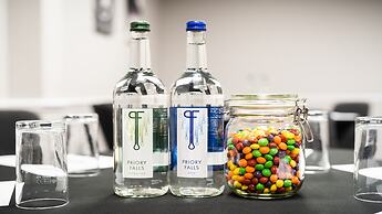 Holiday Inn London - Luton Airport by IHG