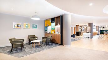 Holiday Inn London - Luton Airport by IHG