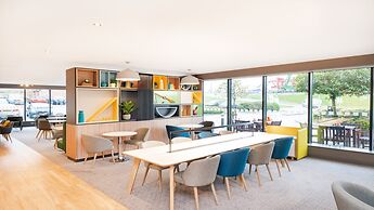 Holiday Inn London - Luton Airport by IHG