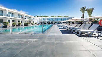 Ura Lara - Adults Only