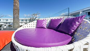 Ura Lara - Adults Only