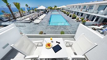 Ura Lara - Adults Only