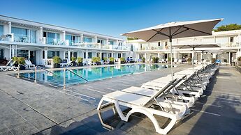 Ura Lara - Adults Only