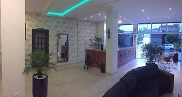 Vila Alaide Praia Hotel