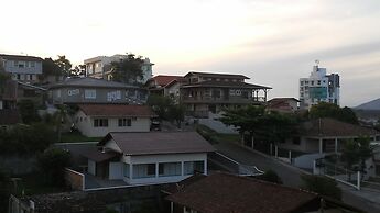 Vila Alaide Praia Hotel