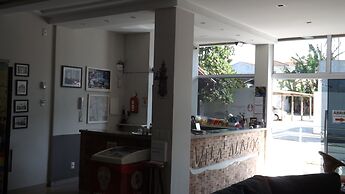 Vila Alaide Praia Hotel