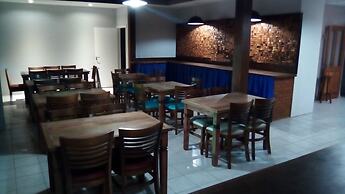 Vila Alaide Praia Hotel