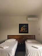 Vila Alaide Praia Hotel