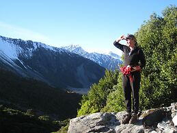 Aoraki Mount Cook Alpine Lodge