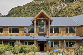 Aoraki Mount Cook Alpine Lodge