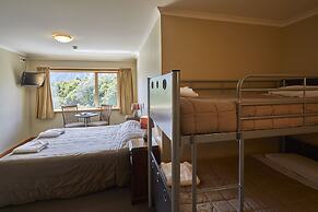 Aoraki Mount Cook Alpine Lodge