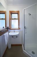 Aoraki Mount Cook Alpine Lodge