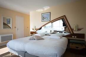 Le Crystal Dinard Plage