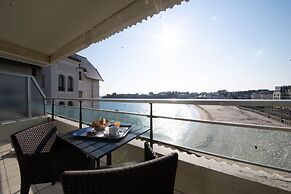 Le Crystal Dinard Plage