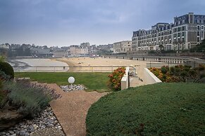 Le Crystal Dinard Plage