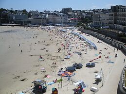 Le Crystal Dinard Plage