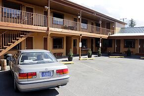Country Motor Inn