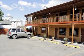 Country Motor Inn