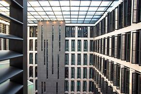 Grosvenor House Suites