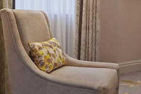 Grosvenor House Suites