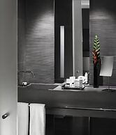 Grosvenor House Suites