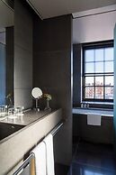 Grosvenor House Suites